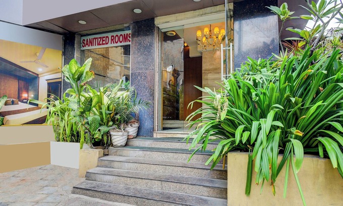 Nampally Hotel | Fabhotel Arastu Plaza