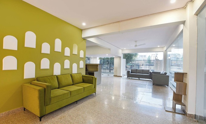 Faridabad Hotel | Fabhotel Black Pepper