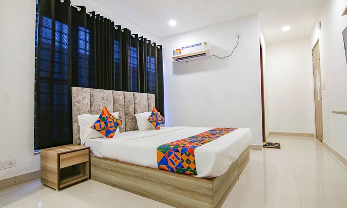 Badarpur Hotel | Fabhotel Grand City