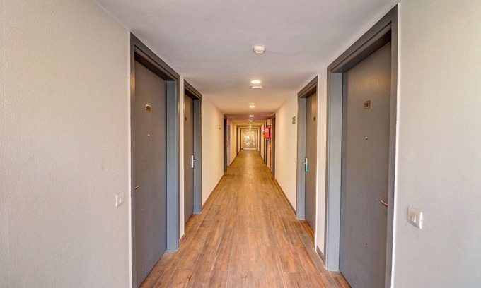 Kirti Nagar Hotel | FabHotel Kirti Nagar New Delhi