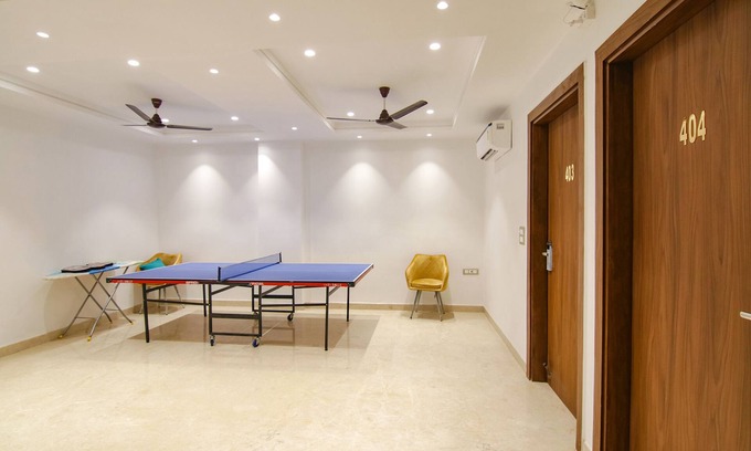 Delhi Hotel | Fabhotel La Serene Bnb