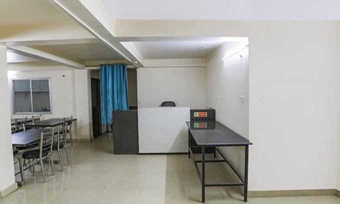 Varanasi Hotel | Fabhotel Lily Grand