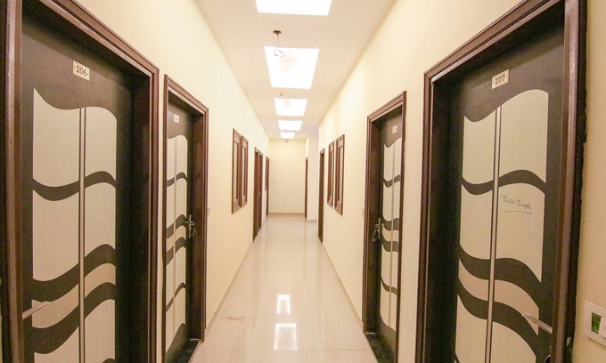 Mohali Hotel | Fabhotel Moon Trip