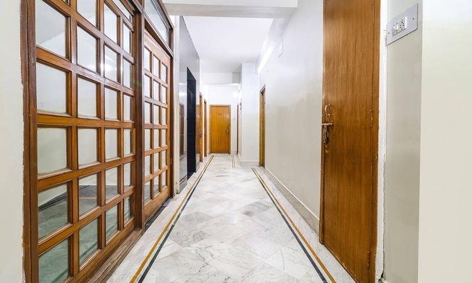 Patna Hotel | FabHotel Nand