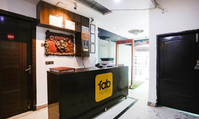 Kalkaji Hotel | Fabhotel Nk Residency