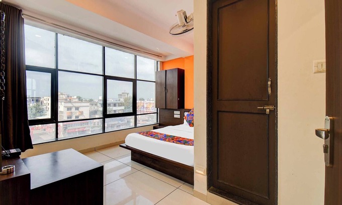 Pune Hotel | FabHotel Samudra Executive - Nr Solapur Highway