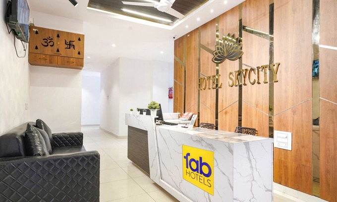 Hyderabad Hotel | Fabhotel Skycity