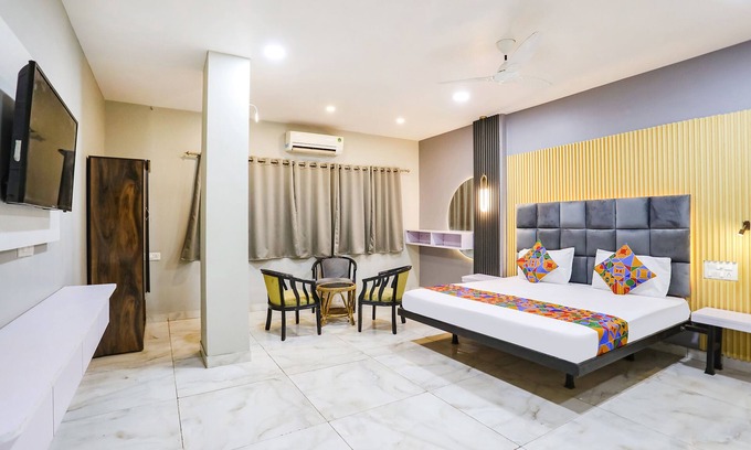 Kalkaji Hotel | Fabhotel The Bell