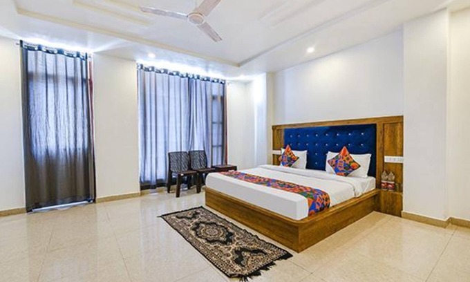 Dharampur Hotel | Fabhotel The Micky House