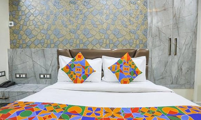 Allahabad Hotel | Fabhotel The Treenity House