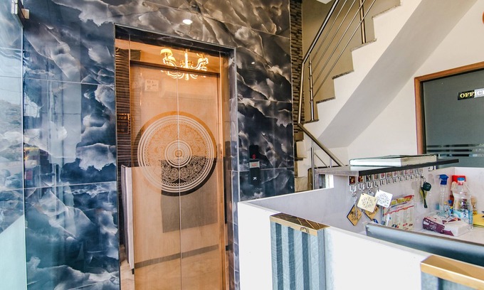Ludhiana Hotel | Fabhotel Yellow Leaf