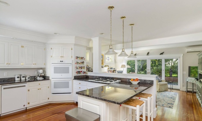 Barnstable House | FABULOUS 1760 COLONIAL WITH POOL*WALK TO BARNSTABLE VILLAGE*AVAILABILITY*