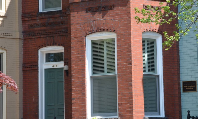 Capitol Hill Apartment | Fabulous 1890 Victorian home on Capitol Hill; 100 steps to metro, #1