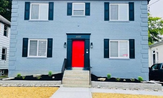 Mount Auburn Apartment | Fabulous Cincy Apt.#3