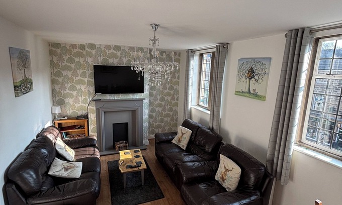 Bakewell Apartment | Fabulous house in the centre of Bakewell, Peak District sleeps up to 10