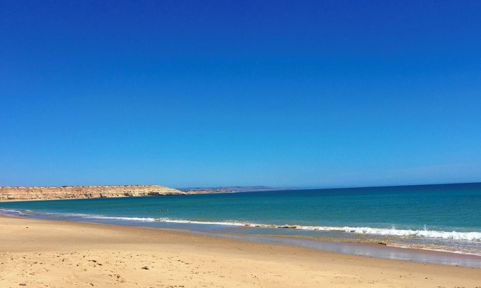 Maslin Beach Apartment | Fabulous ocean views from this lovely apartment, only 400 m from beach.