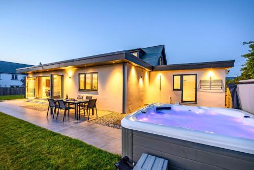 St Merryn House | Fair Skies