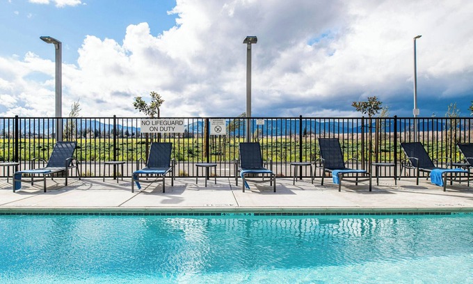 Winters Hotel | Fairfield by Marriott Inn & Suites Winters Davis