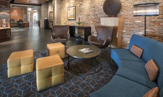 Downtown Baltimore Hotel | Fairfield Inn & Suites Baltimore Downtown/Inner Harbor