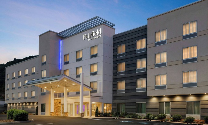 Bristol Hotel | Fairfield Inn & Suites Bristol