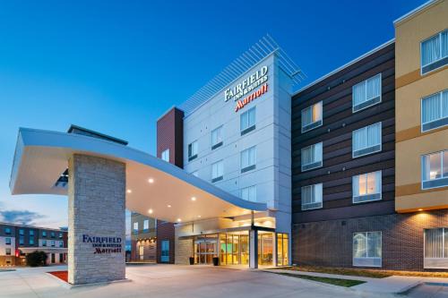 Highlands Hotel | Fairfield Inn & Suites by Marriott Lincoln Airport