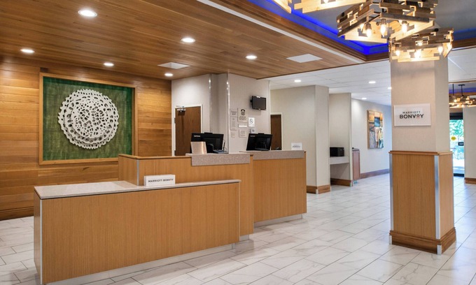 Bakersfield Hotel | Fairfield Inn & Suites by Marriott Bakersfield Central