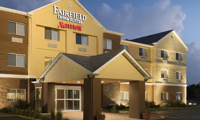 Tinley Park Hotel | Fairfield Inn & Suites Chicago Tinley Park