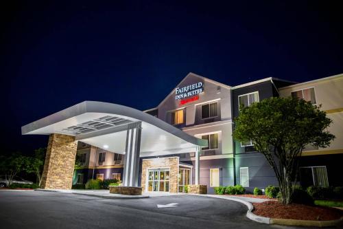 Fredericksburg Hotel | Fairfield Inn & Suites Fredericksburg