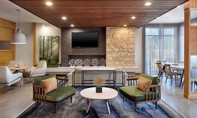 Locust Grove Hotel | Fairfield Inn & Suites by Marriott Locust Grove I-75 South