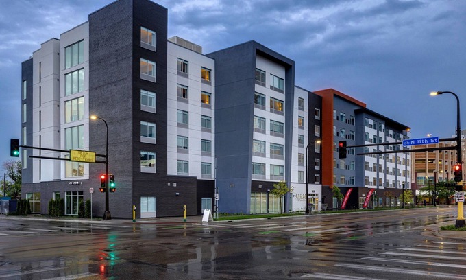 Downtown Minneapolis Hotel | Fairfield Inn & Suites By Marriott Minneapolis Downtown