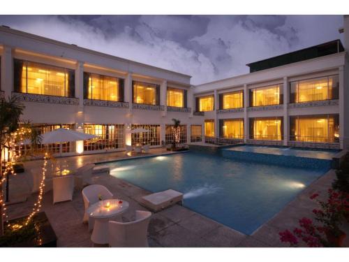 Sat Bari Hotel | FAIRLIE HOTELS & RESORTS