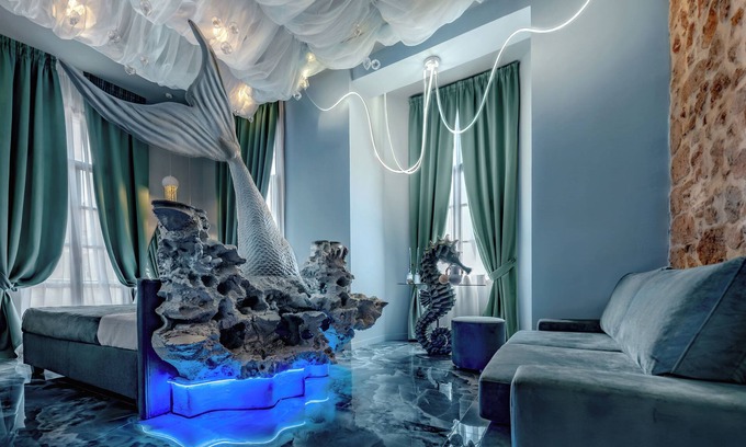Thissio Apartment | Fairytale Athens Suites: The Sea Pearl Suite