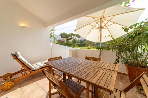 Alfa-Mar Villa | Falésia Sunset Villa by HelloVacations