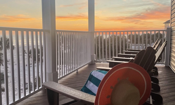 Port St. Joe House | FALL Discount! BEAUTIFUL VIEWS! Relaxing, family-friendly home on the Gulf!
