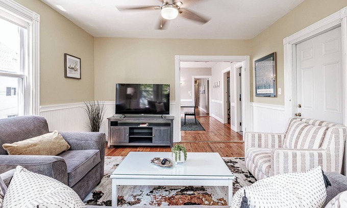 Munjoy Hill Apartment | Fall In Love With Portland!