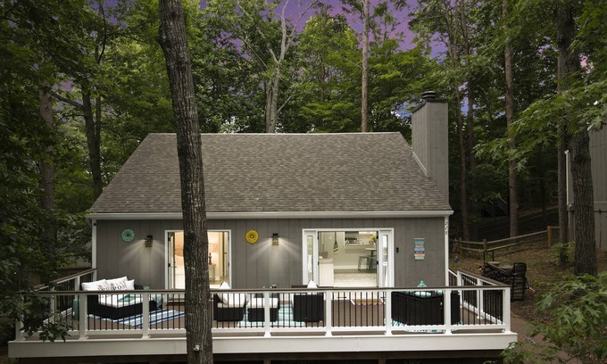 Waleska House | Fall Sale: 15% Off 3+ nights – thru Nov 30!