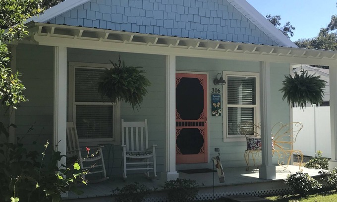 Biloxi Cottage | Fall Special Rates for Downtown Beach Cottage in Ocean Springs!