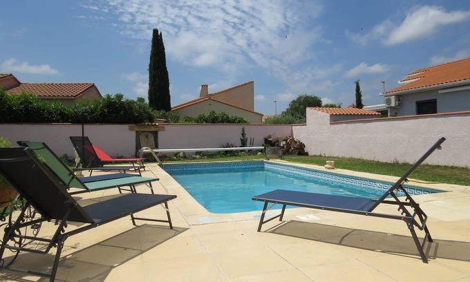 Saint-Hippolyte House | Family villa private pool near beach 6PC7
