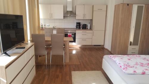Pirmasens Apartment | Familien-Ferienwohnung Fiwa FeWo-3