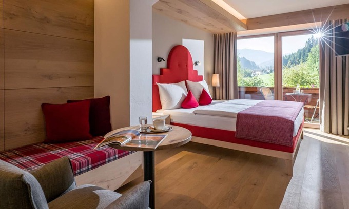Sonnenberg House | Familienkombi »breitegg« Midstay - Hotel Haflingerhof