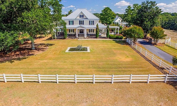Danielsville House | Families, weddings and corporate retreats, close to Athens, Georgia