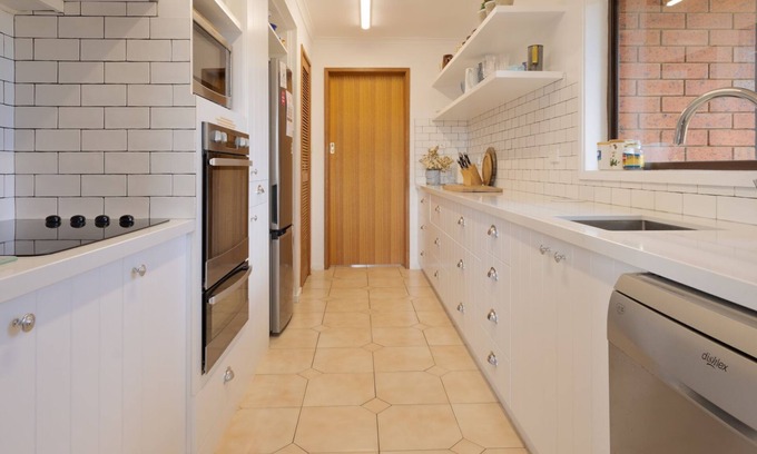 Port Fairy House | Family accommodation close to Pea Soup