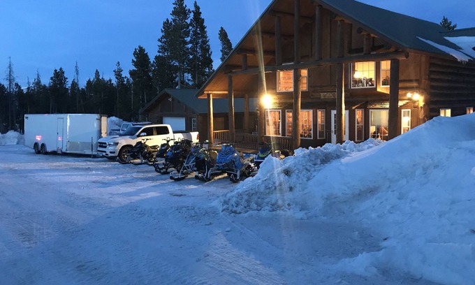 Dubois House | Family Adventures on Union Pass - Cracked Noggin Lodge