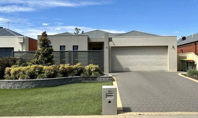 Mildura House | Family and pet friendly