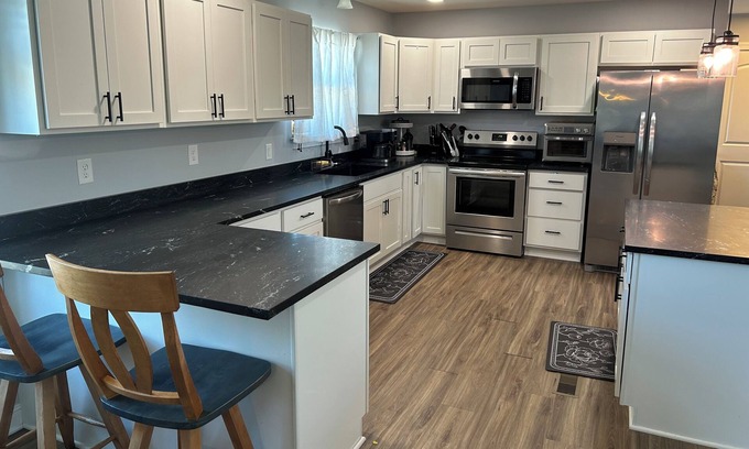 Lebanon House | Family and Pet friendly house 20 minutes from Nashville