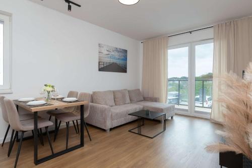 Gdynia Apartment | Family Apartment in Gdynia with Parking and Playground by Noclegi Renters