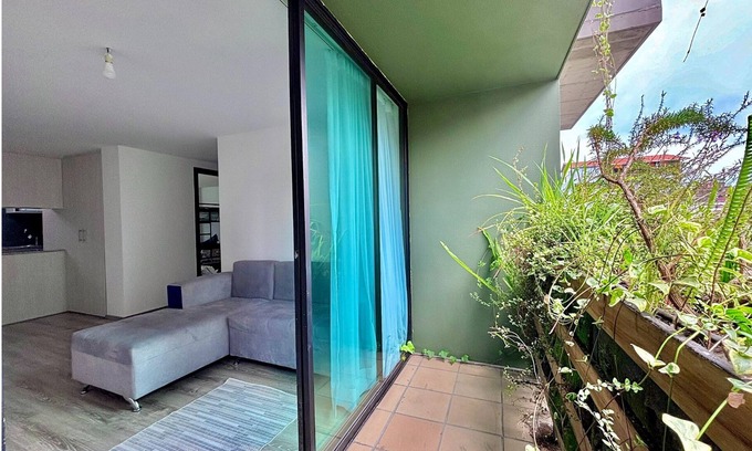 Miraflores Apartment | Family Apartment in La Mariscal with Gym Access Metro and Historic Center