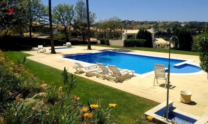 Urbanizacao dos Calicos Apartment | Family Apartment | Pool and Garden & Playground & Beach & Albufeira