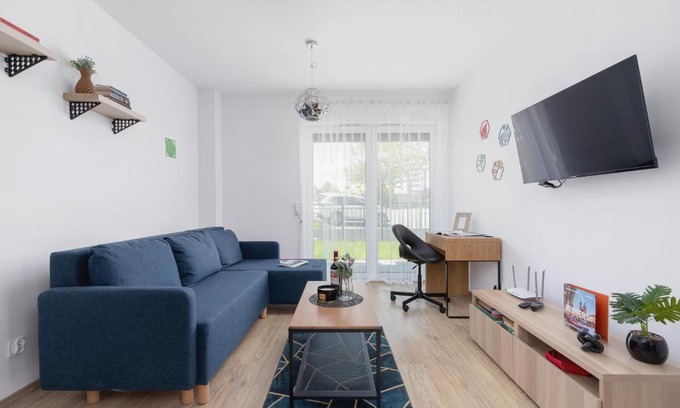 Pradnik Bialy Apartment | Family Apartment with Parking & Terrace by Noclegi Renters