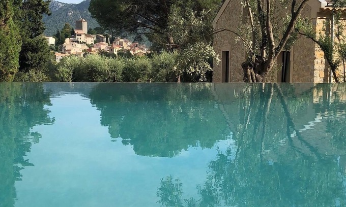 Le Revest-les-Eaux Other | Family bastide with a historic past, in a Provencal village near the sea